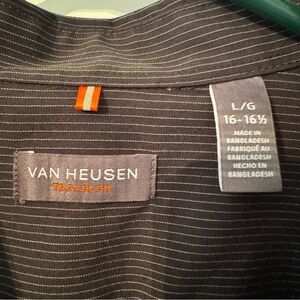 Pick any 4 of any $6 men’s button-down for $18!! Very lightly worn.